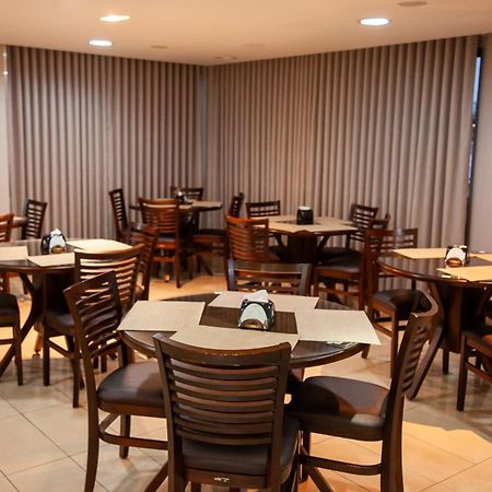 London Hotel 론드리나 외부 사진
