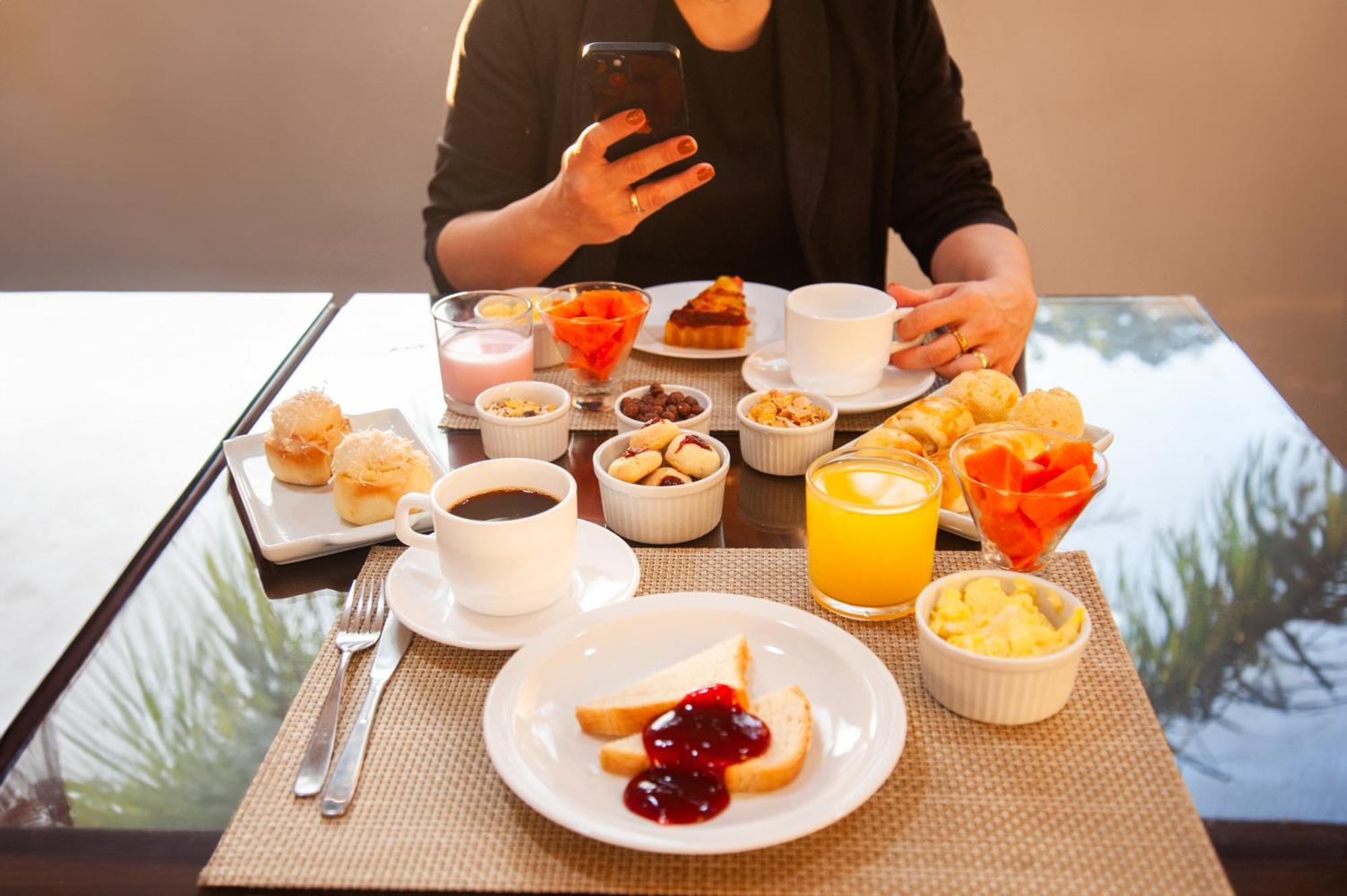 London Hotel 론드리나 외부 사진