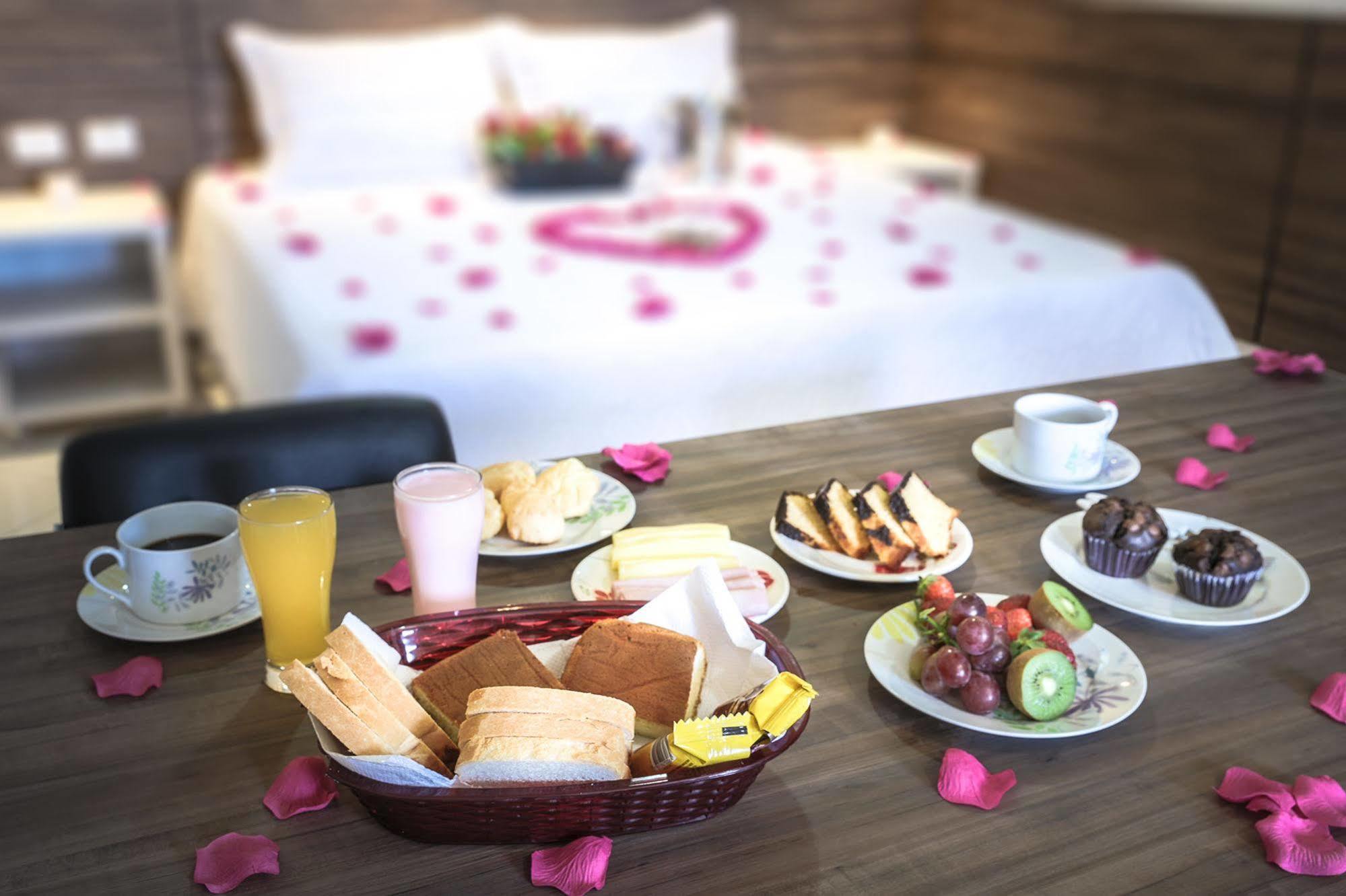 London Hotel 론드리나 외부 사진